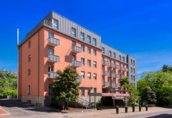Park Hotel has Balcony rooms