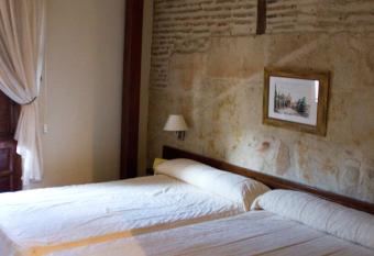 Microtel Placentinos allows 18 year olds to book a room