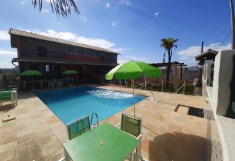 Casar  o da Praia - Itaipua  u, Jardim Atl  ntico, Maric   allows 18 year olds to book a room