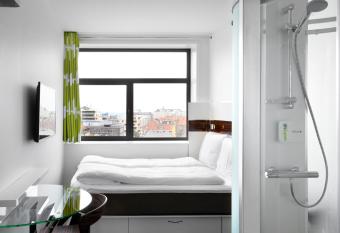 Wakeup - Aarhus allows 18 year olds to book a room