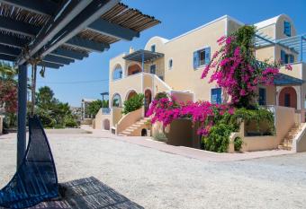 Asterias Mini Coastal Apartments has Balcony rooms