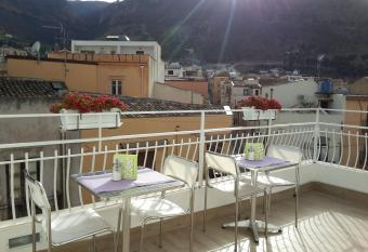 White has Balcony rooms