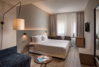 NH Trieste allows 18 year olds to book a room