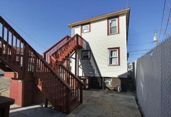 Shore Beach Houses - 43 - 30 Franklin Ave allows 18 year olds to book a room