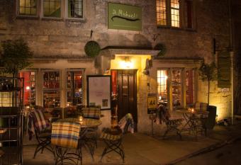 St.Michaels Bistro allows 18 year olds to book a room