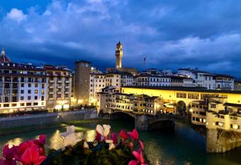Ponte Vecchio View Luxury Apartment allows 18 year olds to book a room