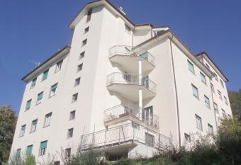 Albergo Villa Margherita has Balcony rooms
