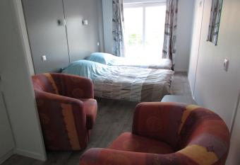 Etretat s Motel allows 18 year olds to book a room