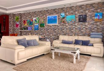 Art Deco Maisonette has rooms with a private hot tub