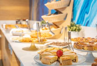 Hotel Rudy has Balcony rooms