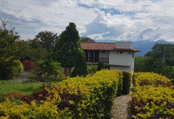 Hacienda Miraflores has Balcony rooms