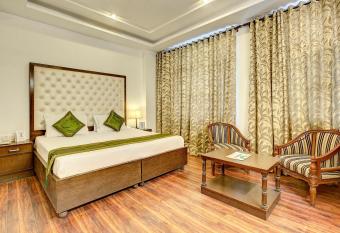 Treebo C T International has Smoking rooms