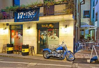 Albergo della Posta has Balcony rooms