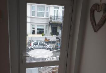 Esplanade Seaside View Apartment has Balcony rooms