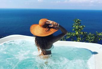 Villa DAlessandro has Balcony rooms