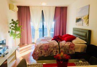 Nova Galerija West App Mary has Balcony rooms