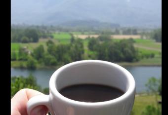 Holiday home D  sir  e has Balcony rooms