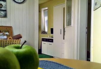 Apartment Zira allows 18 year olds to book a room