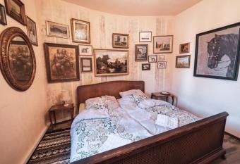 Guest House Malkia Inter has Balcony rooms