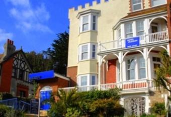 Hotel Hudson allows 18 year olds to book a room