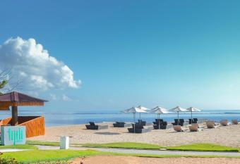 IKOSHAROLD Resort Benoa has Smoking/Balcony rooms