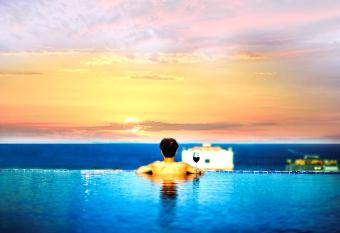 FIVITEL King allows 18 year olds to book a room