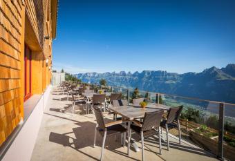 Berghotel Schonhalden allows 18 year olds to book a room