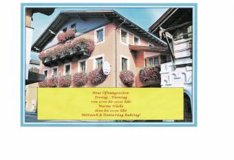 Gasthof Zum Stollhofer has Balcony rooms