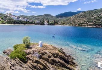 Delfinario has Smoking/Balcony rooms