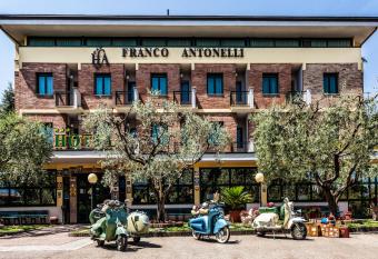 Hotel Franco Antonelli has Balcony rooms