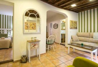 Apartamento Alfileritos XX has Balcony rooms