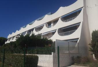 Port Camargue Plage has Balcony rooms