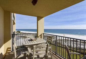 Phoenix 5 Unit 315 has Balcony rooms