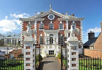 The Eagle House Hotel allows 18 year olds to book a room