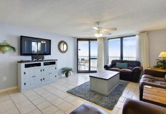 Phoenix 6 Unit 811 has Balcony rooms