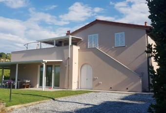 Casa Amedeo has Smoking/Balcony rooms