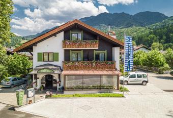 Hotel Sonnenspitz *** has Balcony rooms