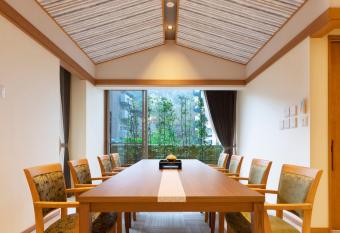 Okuno Hosomichi allows 18 year olds to book a room