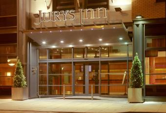 Leonardo Hotel Dublin Parnell Street - Formerly Jurys Inn allows 18 year olds to book a room