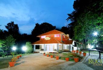 Rock Haven Wayanad has Balcony rooms