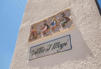 B&B  has Balcony rooms