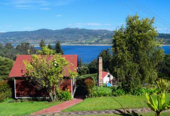 Villa Santa Helena has Balcony rooms