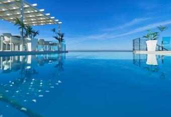 BQ Aguamarina Boutique Hotel allows 18 year olds to book a room