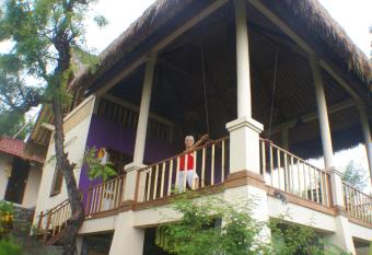 Om Shanti Cottages has Balcony rooms