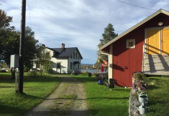 H  glunda G  rd B&B Lantg  rd allows 18 year olds to book a room