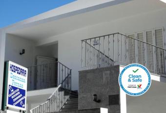 Hospedaria Descansa Pernas allows 18 year olds to book a room