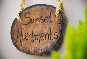 Sunset Apartments Free shuttle from Athen s Airport has Balcony rooms