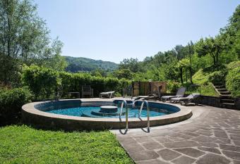 3 bedrooms house with city view private pool and enclosed garden at Castelnuovo di Garfagnana has Smoking rooms