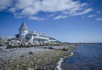 Riotel Bonaventure allows 18 year olds to book a room