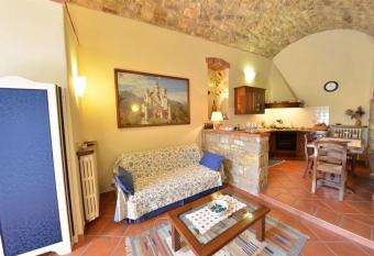 Casa Vacanze Vertine has Balcony rooms